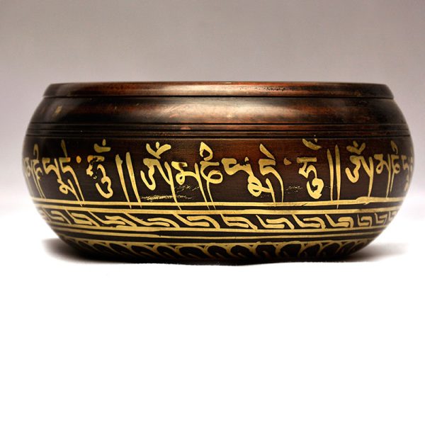 om-mane-peme-etching-singing-bowls-01